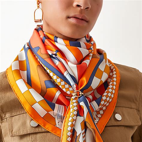 how to tie a square scarf hermes|hermes scarf in hair.